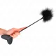  PLUMAS PARA COSQUILLAS CON PALETA DE CORAZÓN 31 CM - KINK 